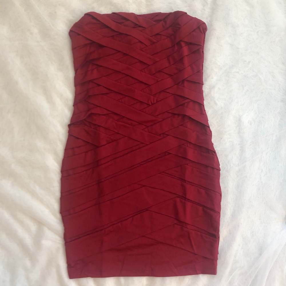 LAST ONE Red Strapless Mini Dress 🔥 - Picture 3 of 8